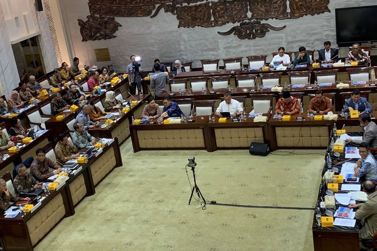 Menteri Keuangan Purbaya Dapat Teguran di Rapat DPR