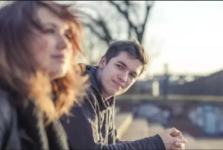 Cara Mengetahui Orang Lain Suka Sama Kita atau Tidak